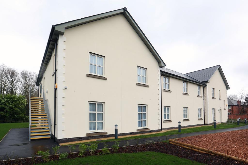 Talardy, St Asaph By Marston'S Inns Екстериор снимка